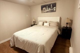 Cozy Comfort Stay Moncton - 2 Bedrooms with Kitchen and Parking - 1