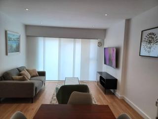 1 Bed Apartment Square - Colindale - 0
