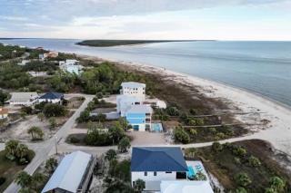 IP Beach House-Indian Pass Family Vacation home -Sleeps 8 Elevator- Pet Friendly-Ice Machine - Southern Coast Vacation Properties - 1