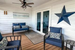 IP Beach House-Indian Pass Family Vacation home -Sleeps 8 Elevator- Pet Friendly-Ice Machine - Southern Coast Vacation Properties - Indian Pass - 5