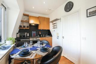Hyde Park Haven, up to 6 Sleeps by KeyHol Short Let - 3