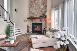 Ski-in/Car-out, HOT TUB with Amazing sunset view - 2