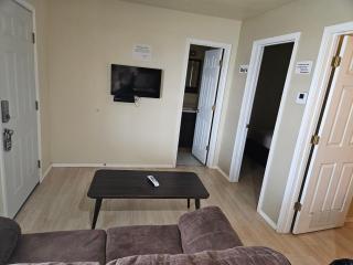 El Dorado Suites - Crystal City - 4