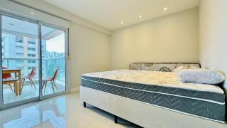 Apartamento Novo Frente ao Mar na Praia das Astúrias - 08 Pessoas - Guarujá - 1