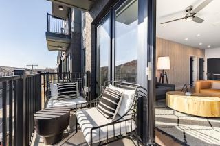 Prime Walkable Midtown Location Pool Gym Outlaws Den by AvantStay - Nashville - 8