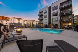 Prime Walkable Midtown Location Pool Gym Outlaws Den by AvantStay - Nashville - 9