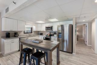 Watercrest 210- Sleeps 12 - Thomas Drive Retreat - Panama City Beach - 9