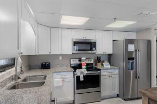 Watercrest 210- Sleeps 12 - Thomas Drive Retreat - Panama City Beach - 5