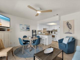 Summer Breeze Condominium 205 by Newman-Dailey - Destin - 6