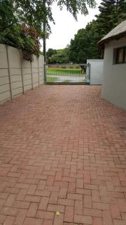 Tertia's Logcabin - Port Alfred - 5