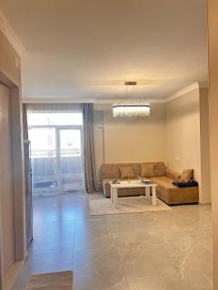 Cozy modern flat in the centre - Batumi - 0