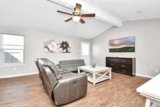 Beautiful Gated Rental Handicap Accessible - Manvel - 1
