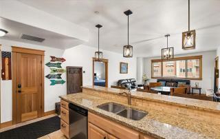 The Riverstone Riviera - Modern Condo by Downtown - Coeur d'Alene - 1