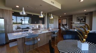 Landing at The Hayworth - 1 Bedroom in Westside - 8