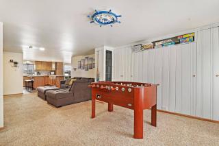 Gorgeous Nautical 2bed 2bath Lake House Chain O Lakes with Hot Tub - 1