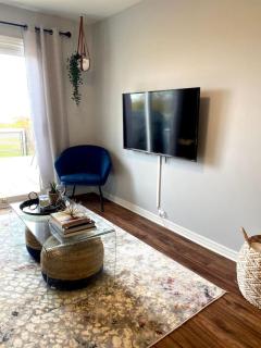 Beautiful Renovated Beach Cottage Home - 5