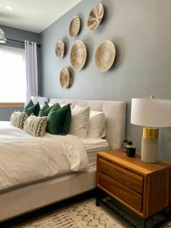 Stylish Modern 2 bedroom house across from Beach - Hamilton - 7