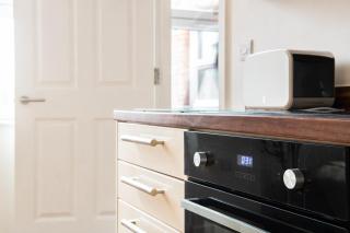 Lovely Refurbished 2 Bedroom Apartment - Nottingham - 8