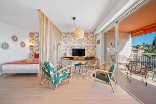 Les Orangers, Charmant studio avec coin nuit, incroyable vue sur la ville et la mer, parking - Menton - 5