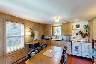 Mermaid House MCA 1456 - Manzanita - 3