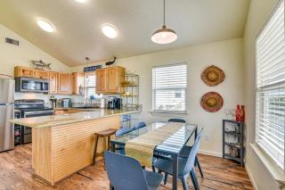 Walk to Gulf Surfside Beach Home with Deck - 9