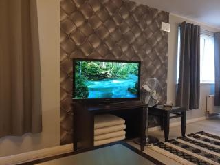 Spacious, Stylish Two-Bedroom Maisonette, Modern Amenities, Elegant Interiors - 1