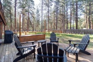 Martingale Lodge - Sisters - 8
