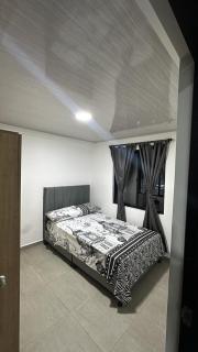 Aparta estudio central - 3