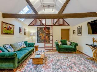 The Studio - Hartfield - 9