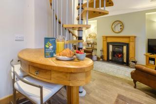 Peg's Place - 2