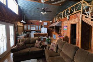 The Clover Club Yellow Rose Canyon - Mount Enterprise - 8