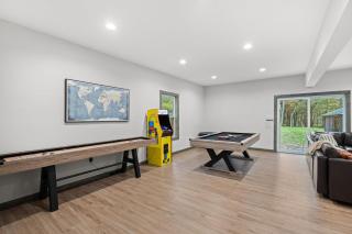 Twin Chalet - 6 BDs Hot Tub Game Area and more - 4