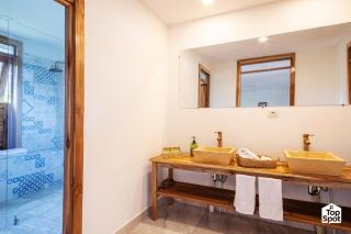 Spacious and Luxurious TopSpot Very Close to Armenia! - Armenia - 5