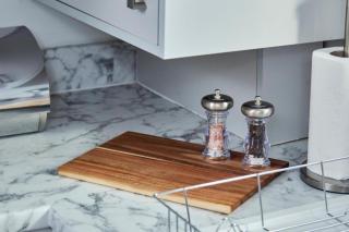 Sleek Gem of London -2 Bedroom Apartment with Parking - Redbridge - 4