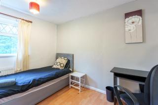 Urban Retreat - Rooms - 1