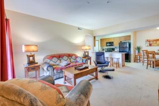 Pool Access, Private Patio and Grill Mesa Condo! - Mesa - 6