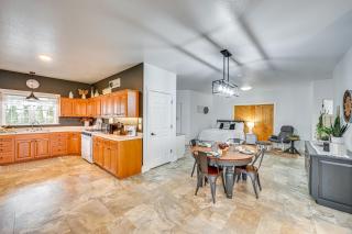 Shipshewana Guest House with Fire Pit! - 8