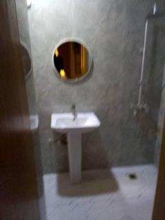 Flat 1 Block B Elizabeth Courts - 3