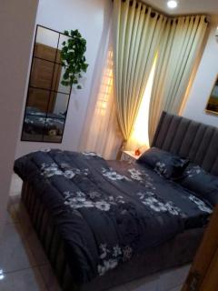 Flat 1 Block B Elizabeth Courts - Lagos - 1