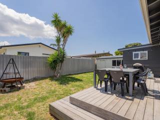 Stones Throw from the Beach - Pauanui Holiday Home - Pauanui - 9