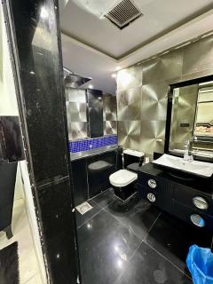 A private room exclusively for men, offering comfort and convenience for a relaxing stay - Il Cairo - 6
