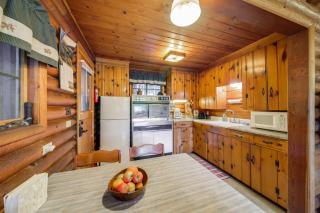 Waterfront Newport Vacation Rental on Sacheen Lake - Newport - 2