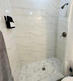 Private studio by Miami International Airport - Miami - 5