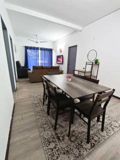 IRDINA HomestayMuslim's 2 at Emerald Avenue Brinchang Centrum - Brinchang - 3