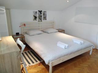 Apartments with a parking space Losinj, Losinj - 23816 - Mali Lošinj - 1