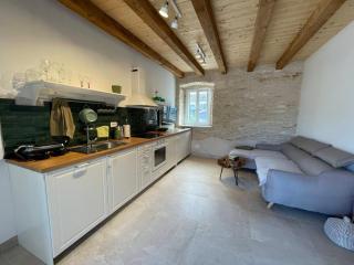 Apartments with parking spaces Skrip, Brac - 23826 - 3