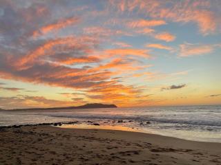 Twenty Steps from Litibu Beach at this Hideaway - Higuera Blanca - 5