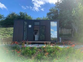 Stour Cabin by Tiny Away - - 0