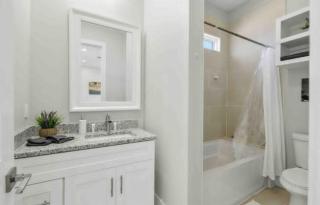Nashville Downtown Luxury Sleeps 9 at Music City - 4