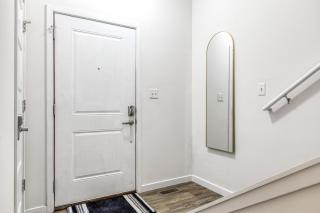 Spacious 2 bedroom/2.5 bathroom Townhome - O'Fallon - 3